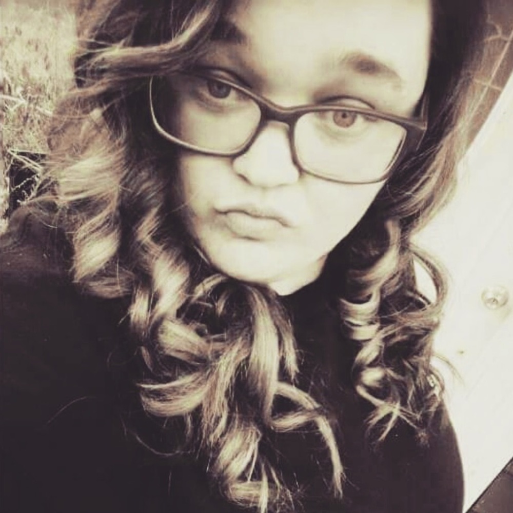 Meet your Posher, Britnie